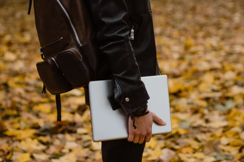 Look Up From the Feed: Why Designers Who Watch Windows See Better Than Designers Who Watch Feeds